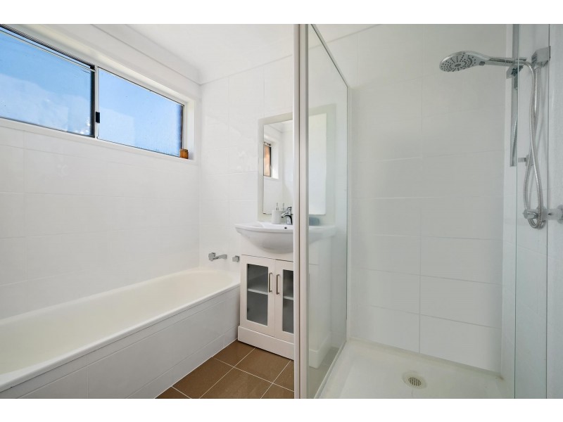 4 Selby Place, Charnwood ACT 2615