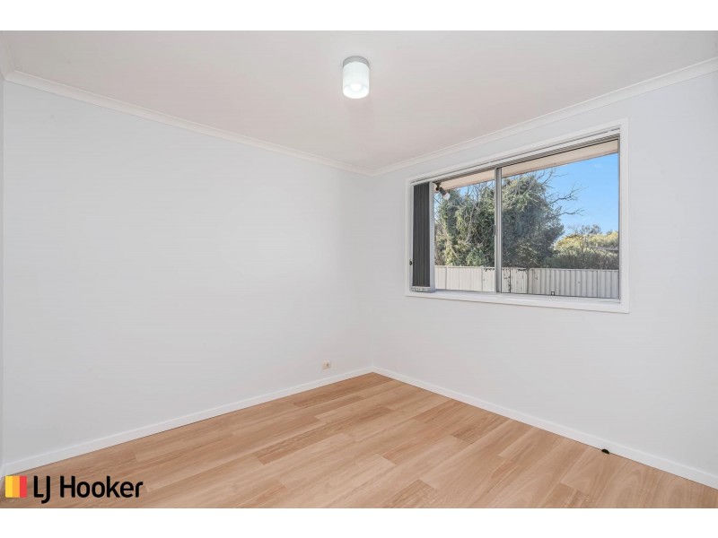 11 Forsyth Place, Charnwood ACT 2615