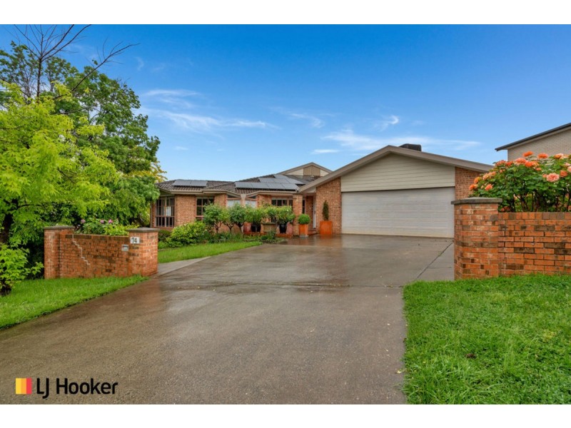 1/74 Crest Park Parade, Queanbeyan NSW 2620