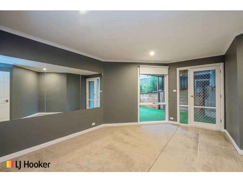 1/74 Crest Park Parade, Queanbeyan NSW 2620