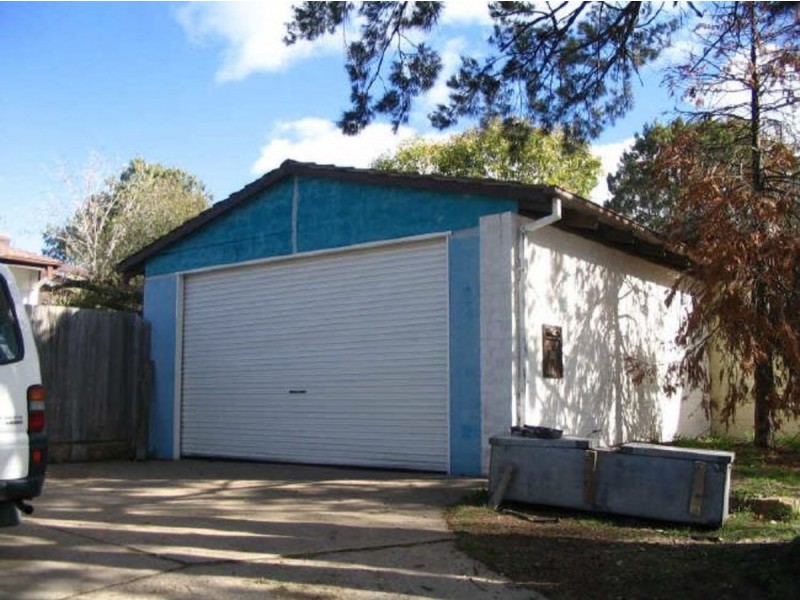 8 Weaver Place, Charnwood ACT 2615