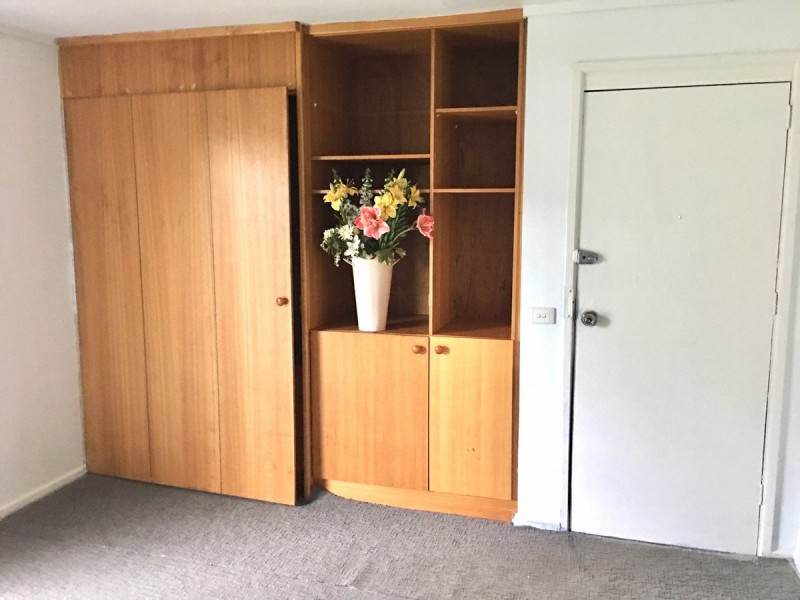 8 Weaver Place, Charnwood ACT 2615