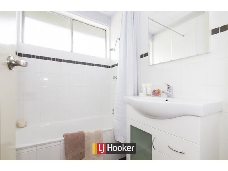 21 Bardsley Place, Holt ACT 2615