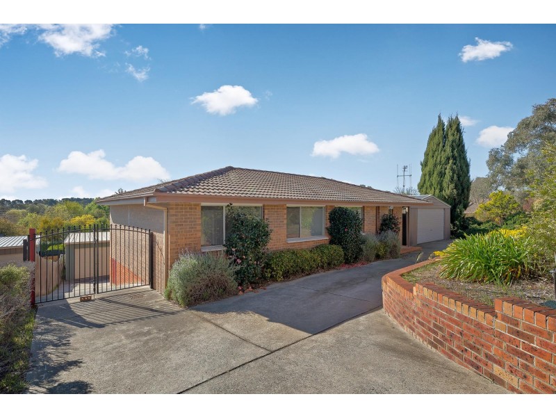 136 Chuculba Crescent, Giralang ACT 2617