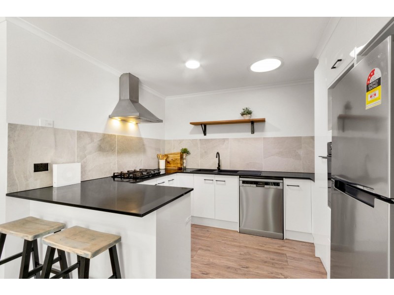 16 Lance Hill Avenue, Dunlop ACT 2615