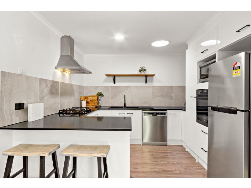 16 Lance Hill Avenue, Dunlop ACT 2615