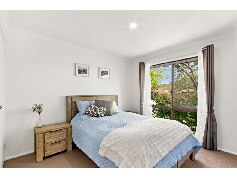 16 Lance Hill Avenue, Dunlop ACT 2615