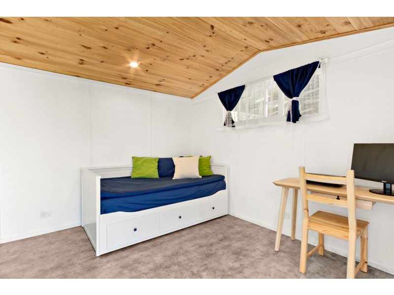 16 Lance Hill Avenue, Dunlop ACT 2615