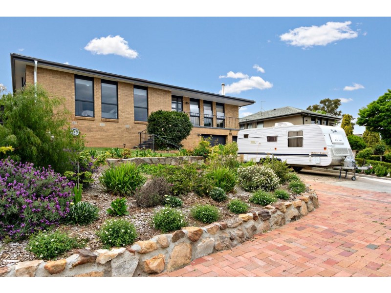 10 Dobinson Place, Flynn ACT 2615