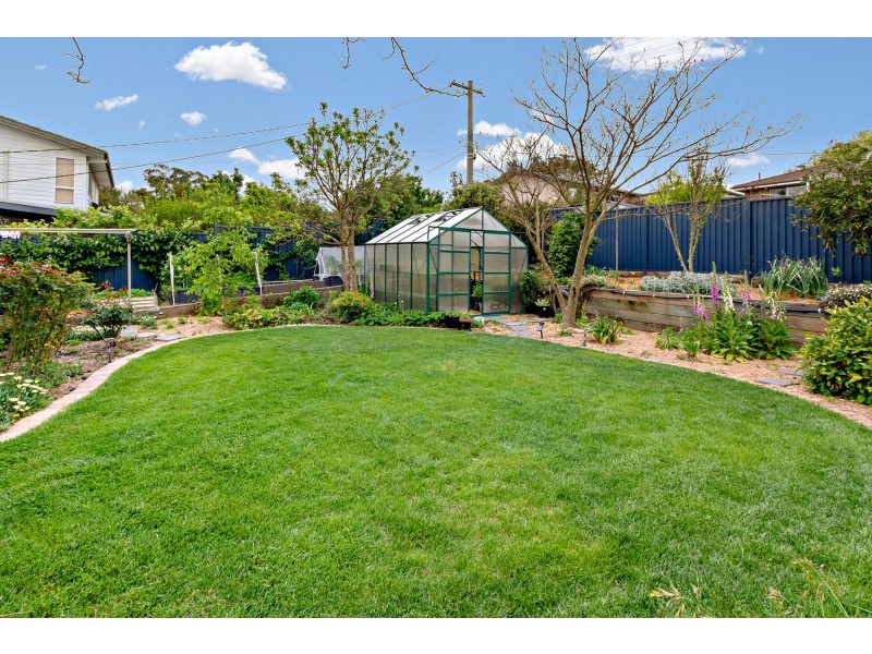 10 Dobinson Place, Flynn ACT 2615