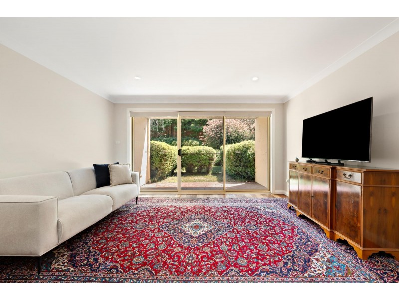 5 Byron Court, Phillip ACT 2606