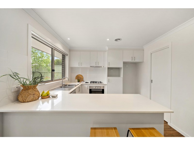 1/4 Ashburton Circuit, Kaleen ACT 2617