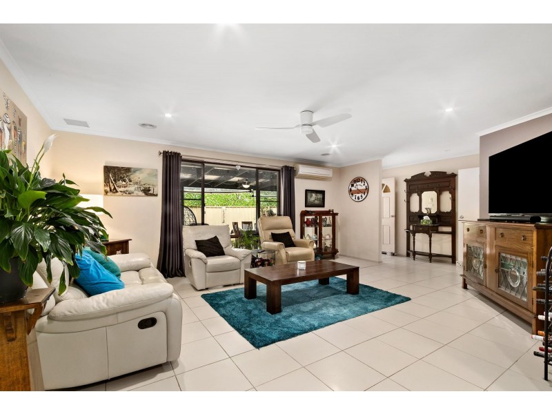 10 Leibnitz Place, Isabella Plains ACT 2905