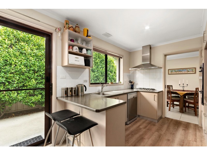 10 Leibnitz Place, Isabella Plains ACT 2905