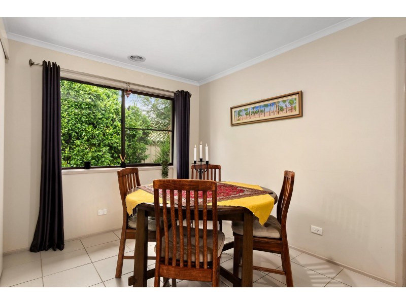 10 Leibnitz Place, Isabella Plains ACT 2905