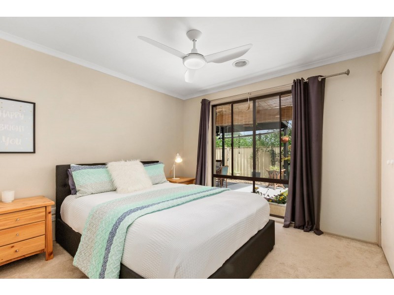10 Leibnitz Place, Isabella Plains ACT 2905