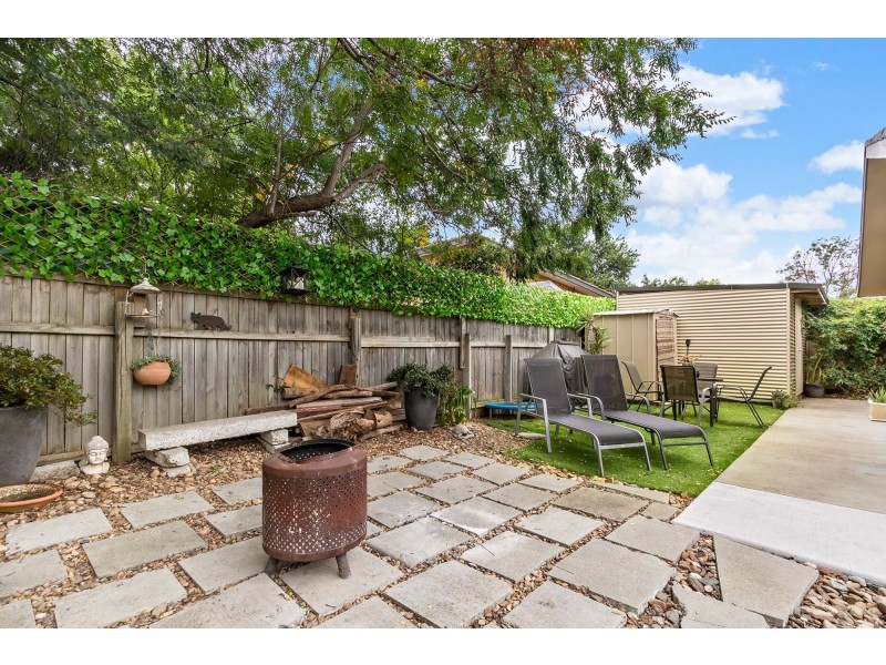 10 Leibnitz Place, Isabella Plains ACT 2905