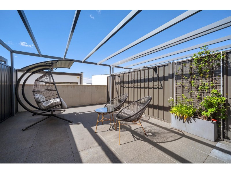 22 Narrambla Terrace, Lawson ACT 2617