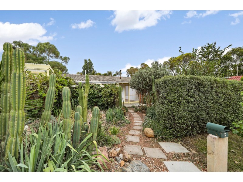 3 Peat Place, Charnwood ACT 2615