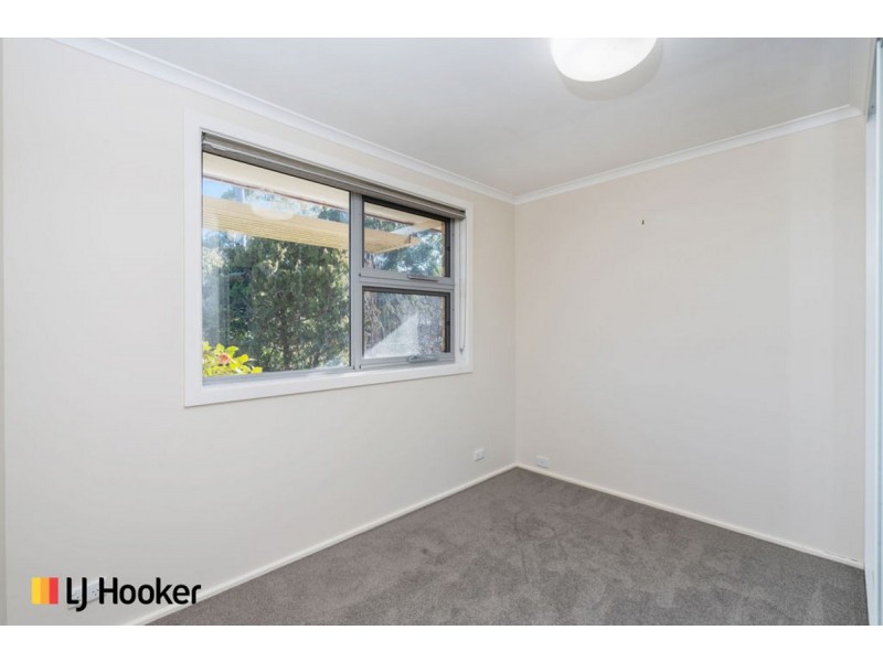 4 Phoenix Place, Giralang ACT 2617