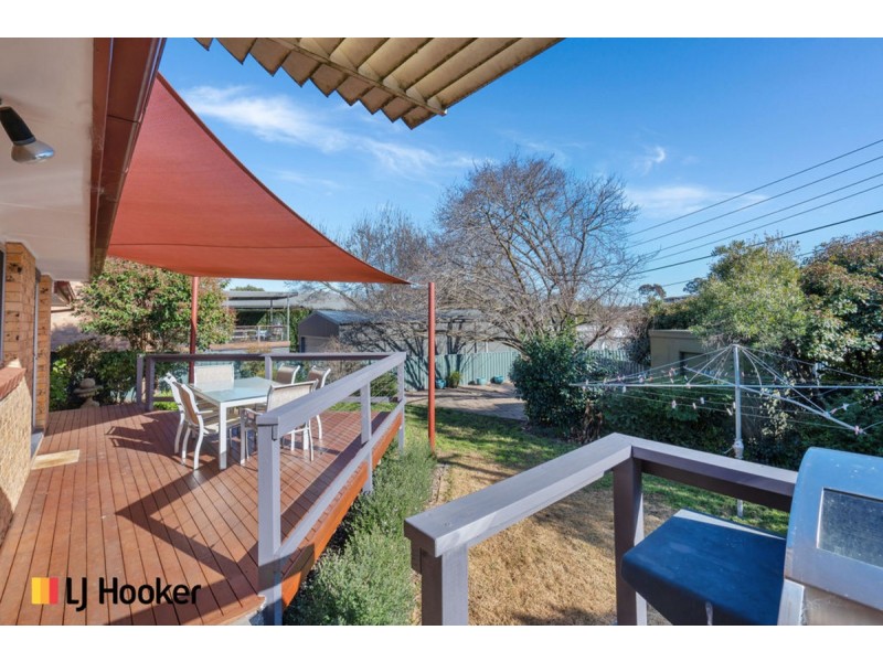 4 Phoenix Place, Giralang ACT 2617