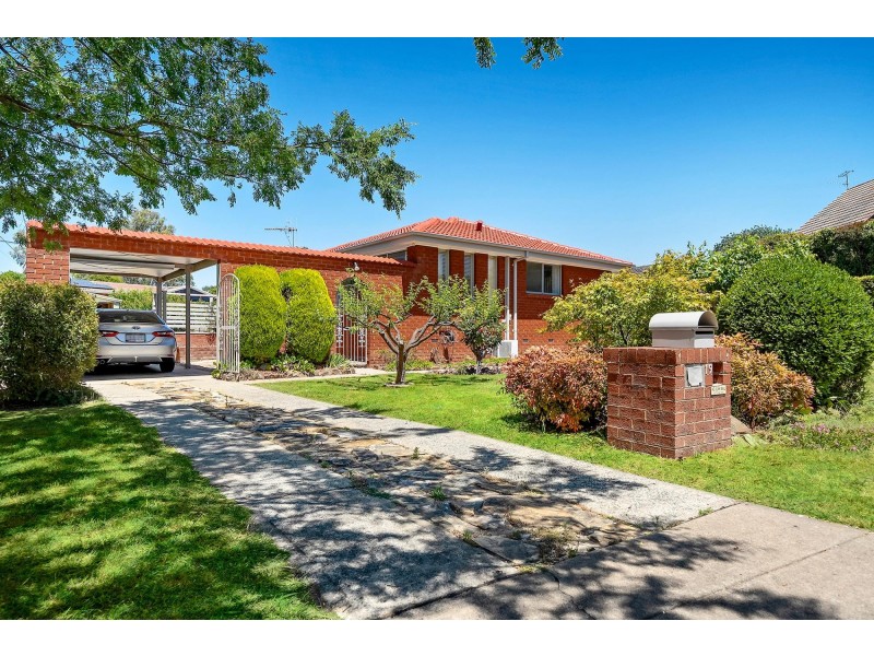 19 Pokana Circuit, Kaleen ACT 2617