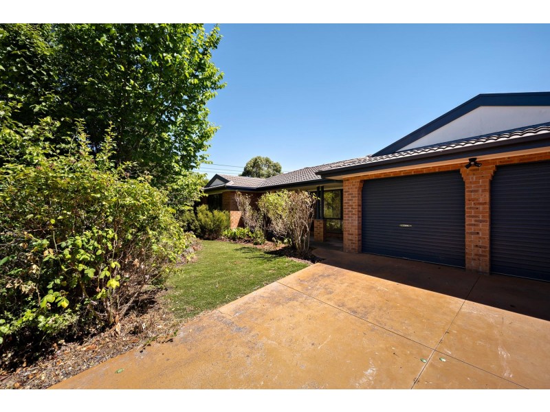 14 Simonetti Street, Dunlop ACT 2615