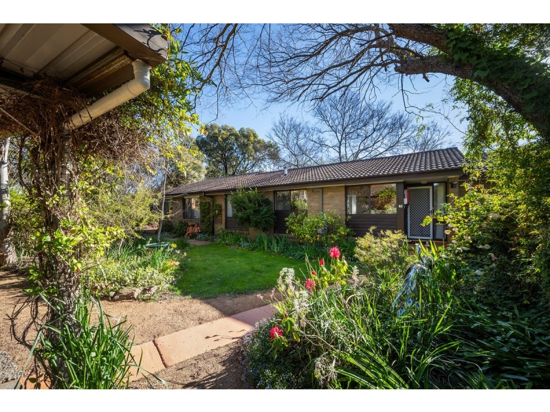 31 Spica Street, Giralang ACT 2617