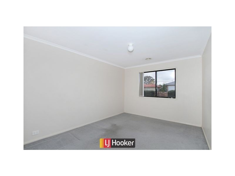 5 Hollingsworth Street, Gungahlin ACT 2912