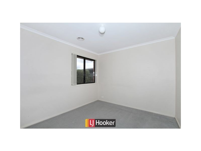 5 Hollingsworth Street, Gungahlin ACT 2912