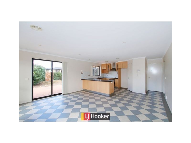 5 Hollingsworth Street, Gungahlin ACT 2912