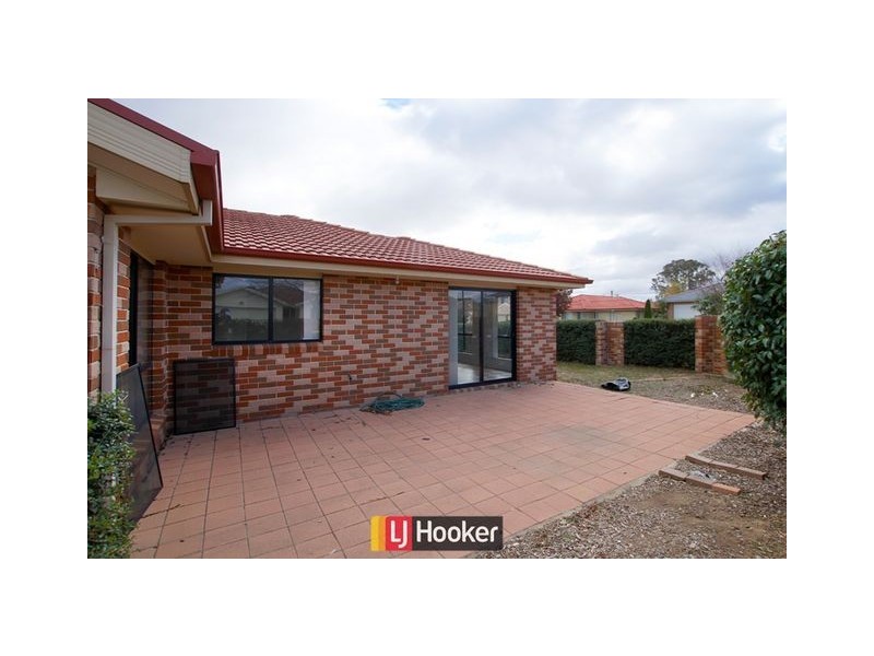 5 Hollingsworth Street, Gungahlin ACT 2912