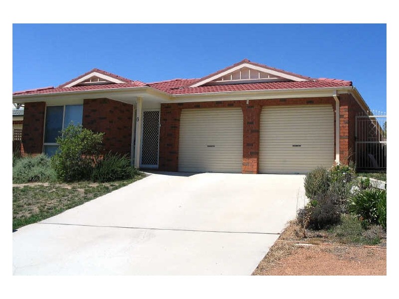 8 Maynard Street, Ngunnawal ACT 2913
