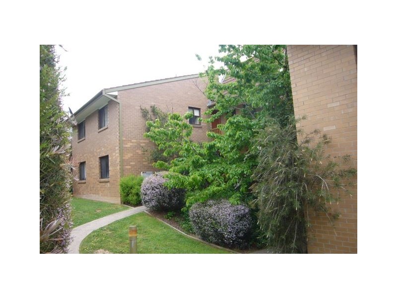 5/2 Buik Place, Belconnen ACT 2617