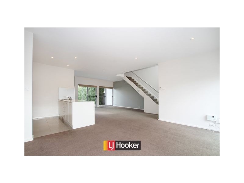 30 Aspinal Street, Watson ACT 2602