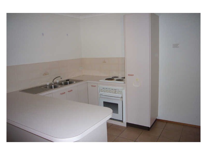 2/32 Crisp Circuit, Bruce ACT 2617