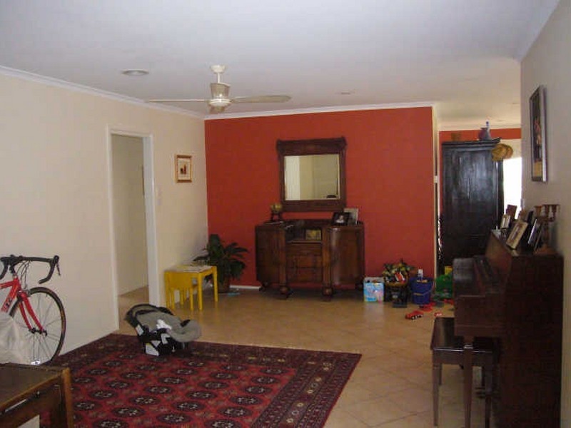 19 Fitton Place, Dunlop ACT 2615