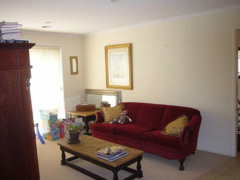 19 Fitton Place, Dunlop ACT 2615