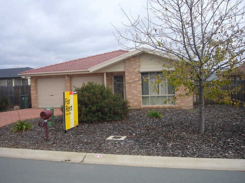 19 Fitton Place, Dunlop ACT 2615