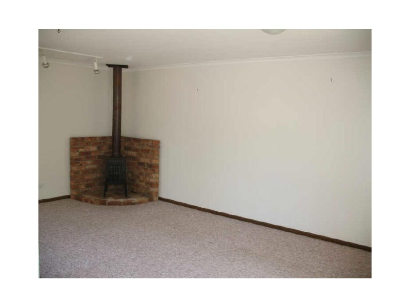 1 Macfarlan Place, Latham ACT 2615