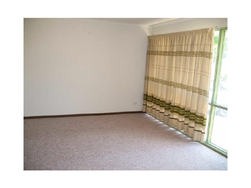 1 Macfarlan Place, Latham ACT 2615