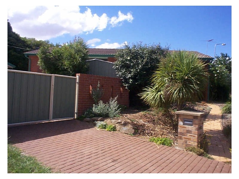 31 Balamarra Street, Giralang ACT 2617