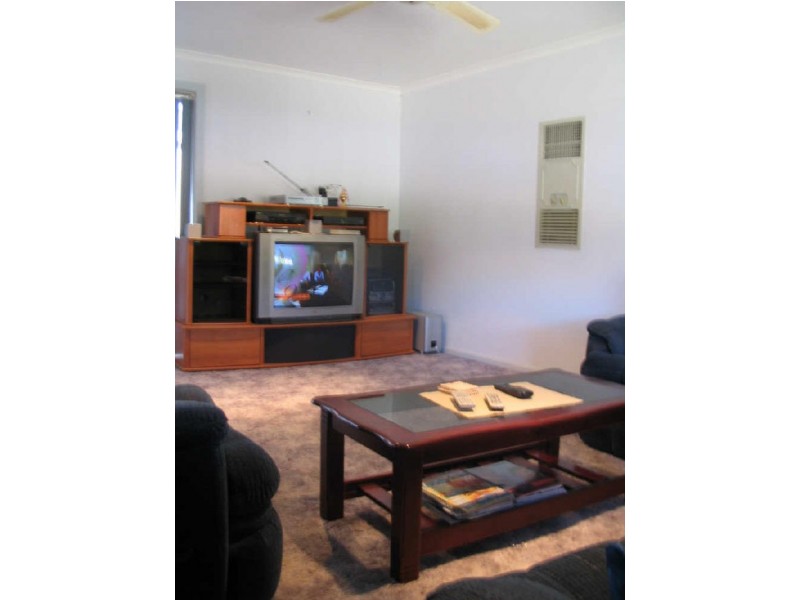 2 Mana Place, Giralang ACT 2617