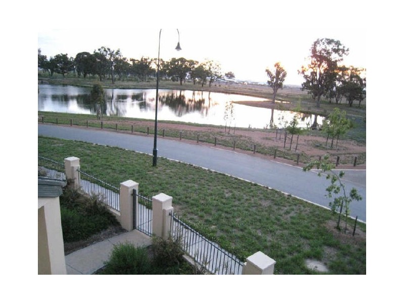 27 Katoomba Street, Harrison ACT 2914