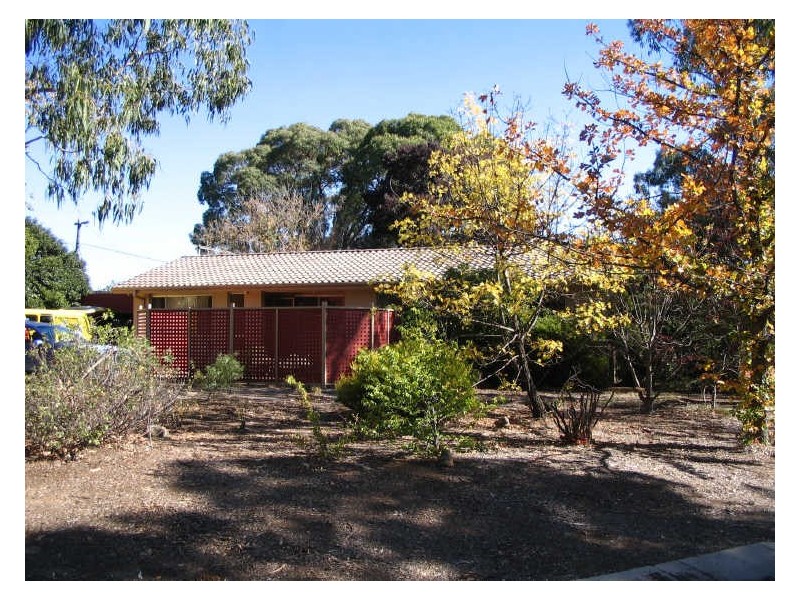 1 Buned Place, Giralang ACT 2617