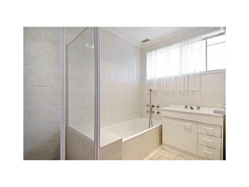 142 Chuculba Crescent, Giralang ACT 2617