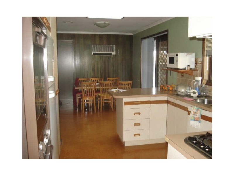 4 Joske Place, Latham ACT 2615