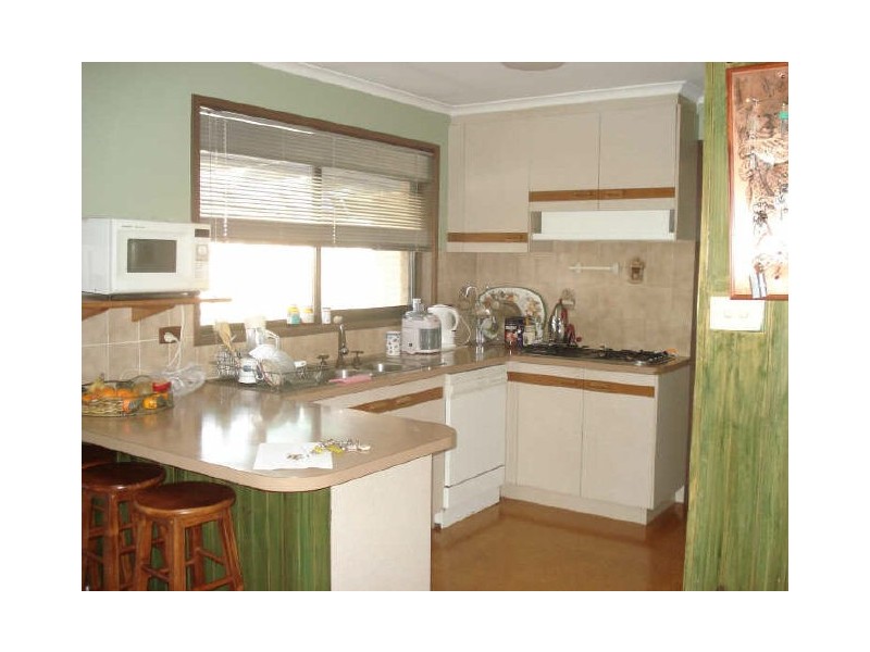 4 Joske Place, Latham ACT 2615
