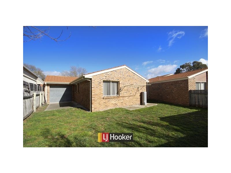 1B Huxley Place, Palmerston ACT 2913