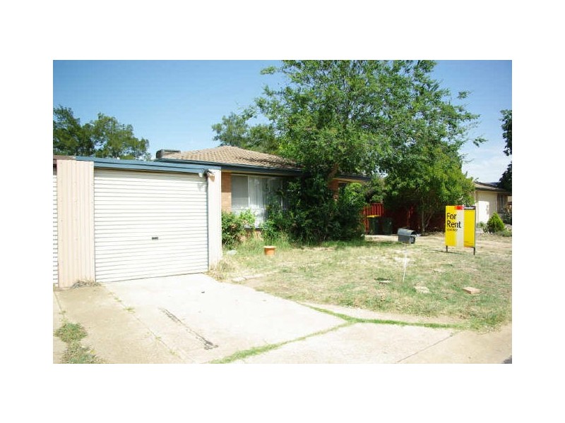 4 Forsyth Place, Charnwood ACT 2615